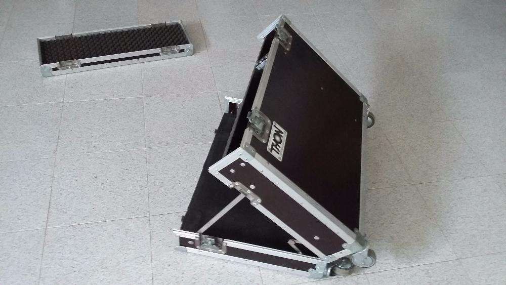 Rack / Flightcase - Pedaleira + 2 unid's de rack