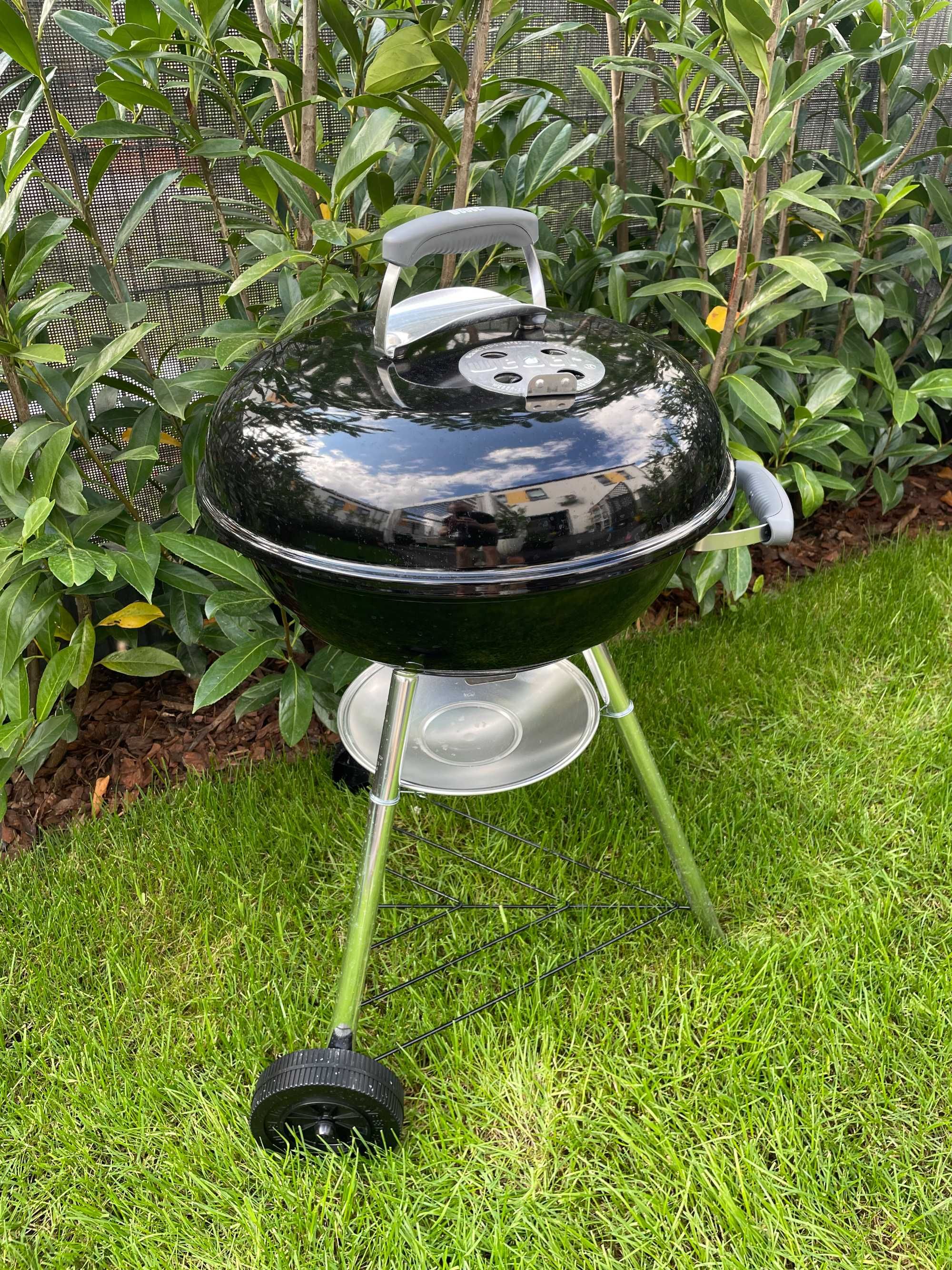 Grill węglowy Weber Compact. Średnica 47cm
