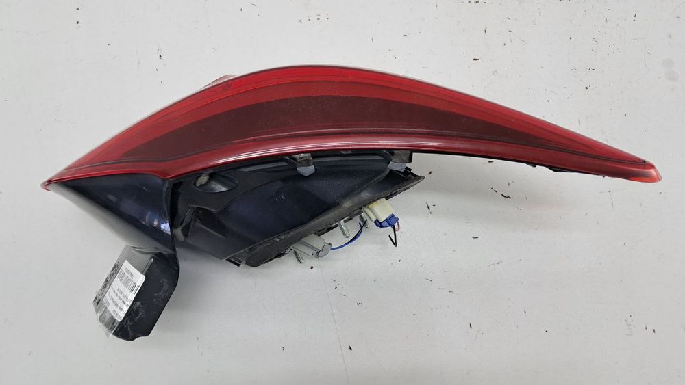 Фонарь задный левый стоп Mazda 3 хетчбек 2013-2018 B45D51160