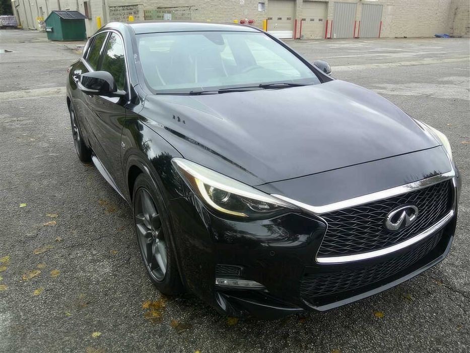 Infiniti QX30 Sport      2017