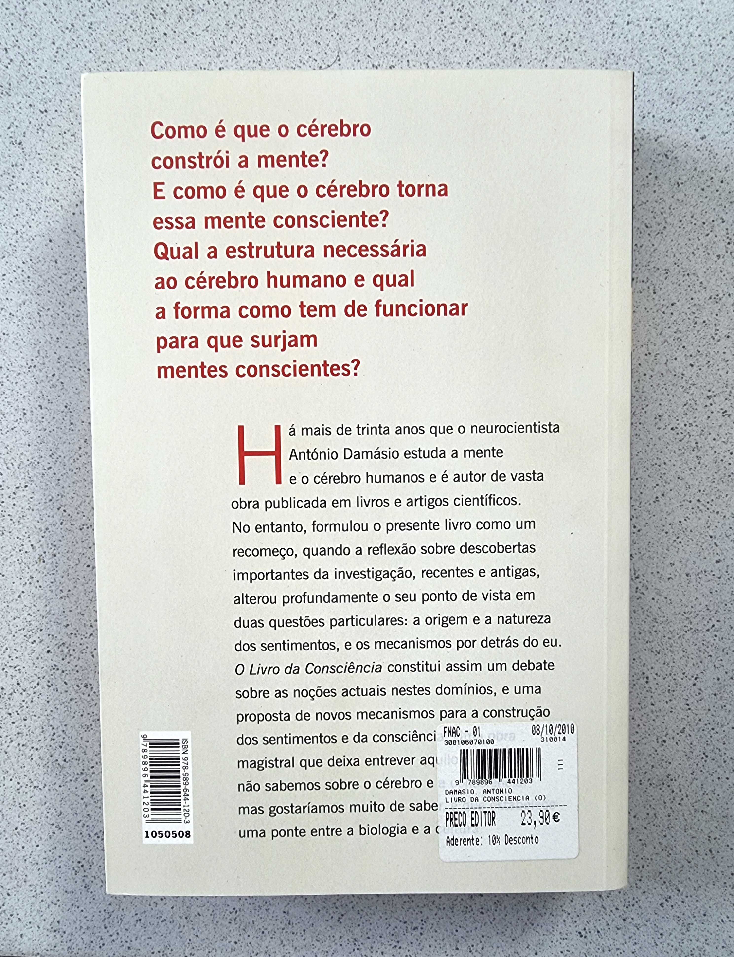 Livro "O Livro da Consciência" de António Damásio