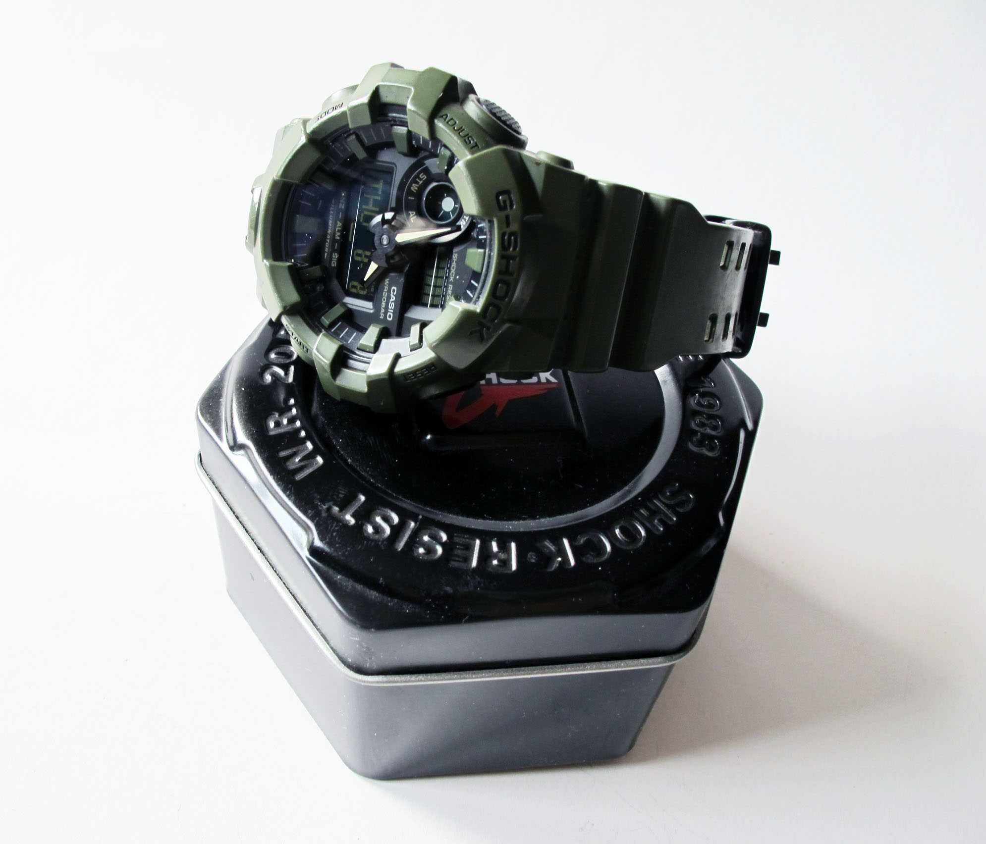 Militarny Casio G-Shock GA-700UC. Oryginał.