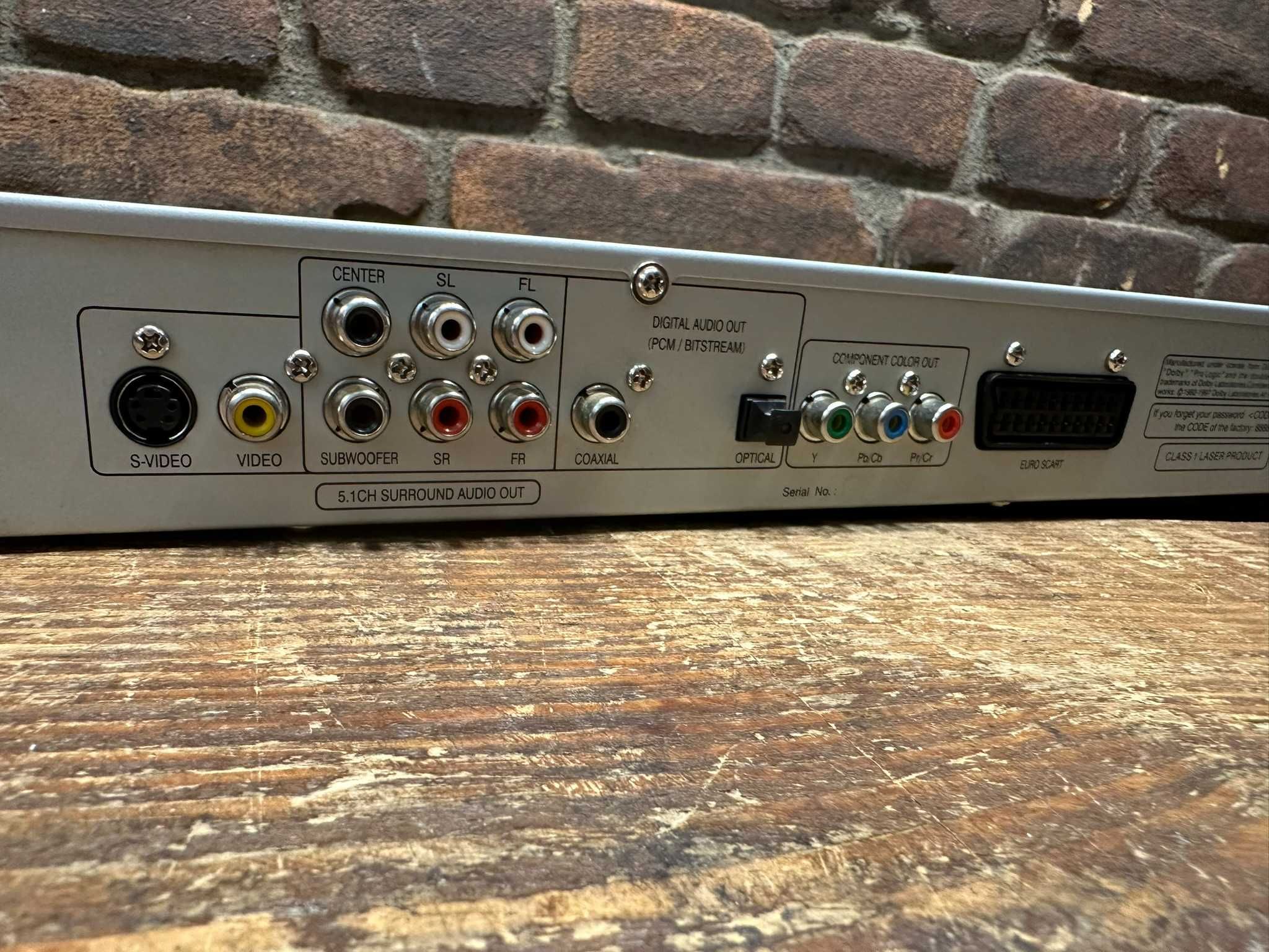 Odtwarzacz DVD Bench KH 6777
