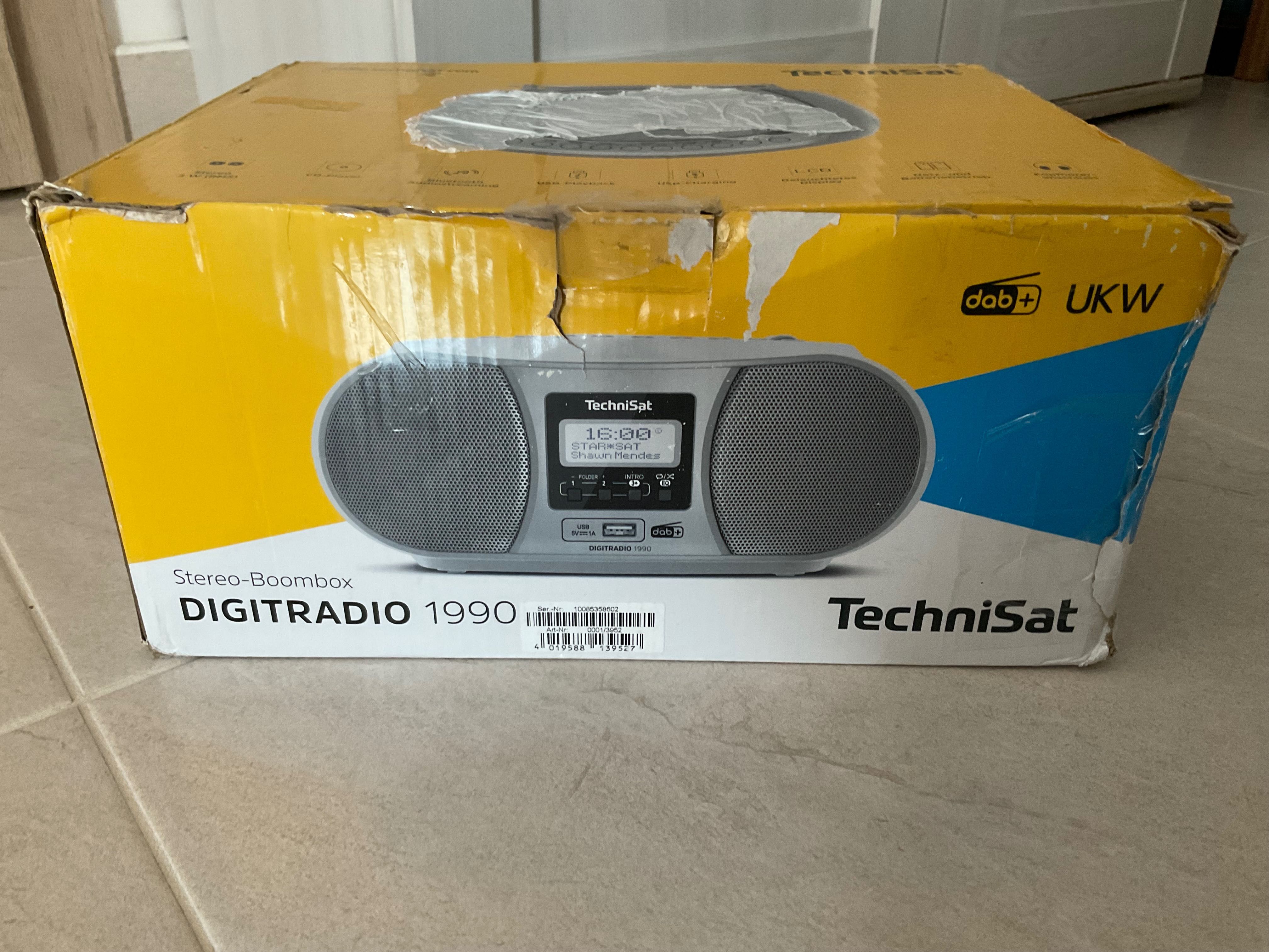 Radioodtwarzacz Technisat digitradio 1990