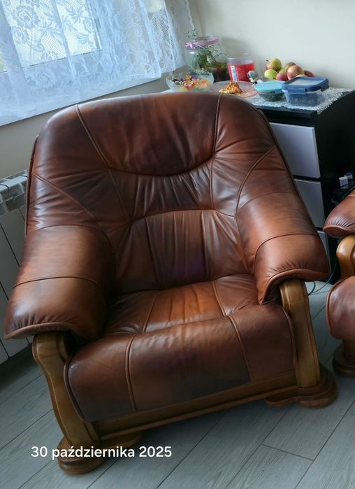 Meble 2+1 z funkcją spania-skóra,drewno