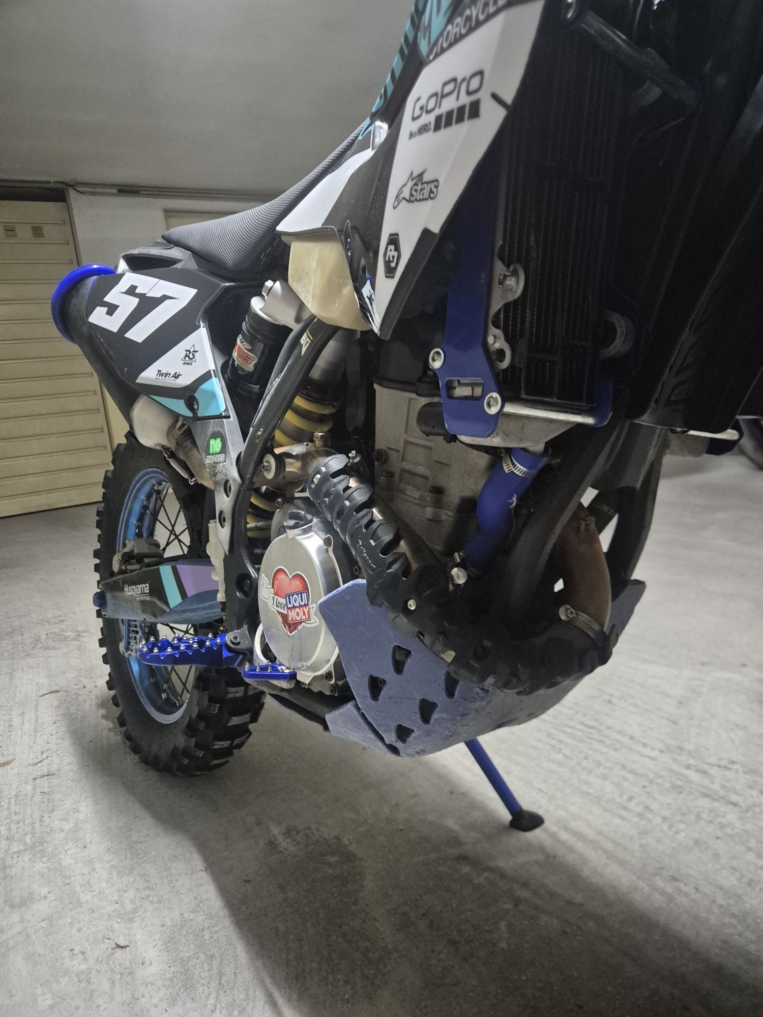 Mota Enduro em muito bom estado