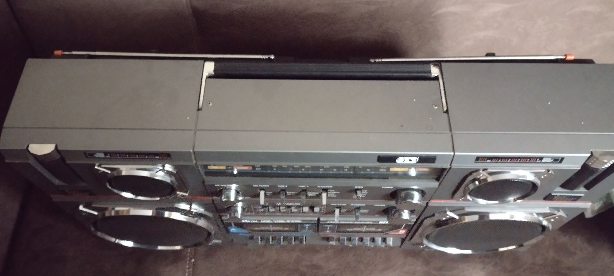 Sprzedam radio magnetofon ICS