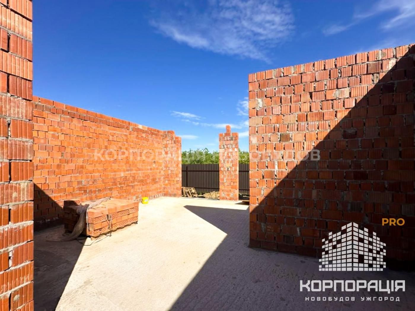 Від забудовника! Продаж котеджу у затишному р-ні неподалік від Центру