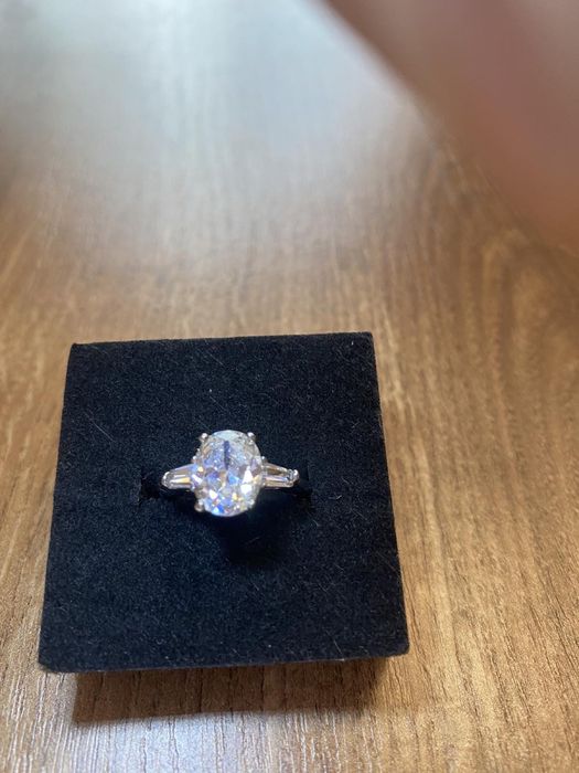 Біжутерія з Японії: сережки та брошка