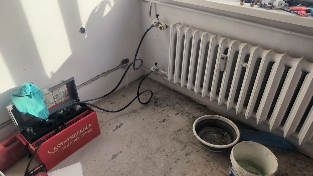 Zamrażanie rur grzejników, usługi hydrauliczne gazowe