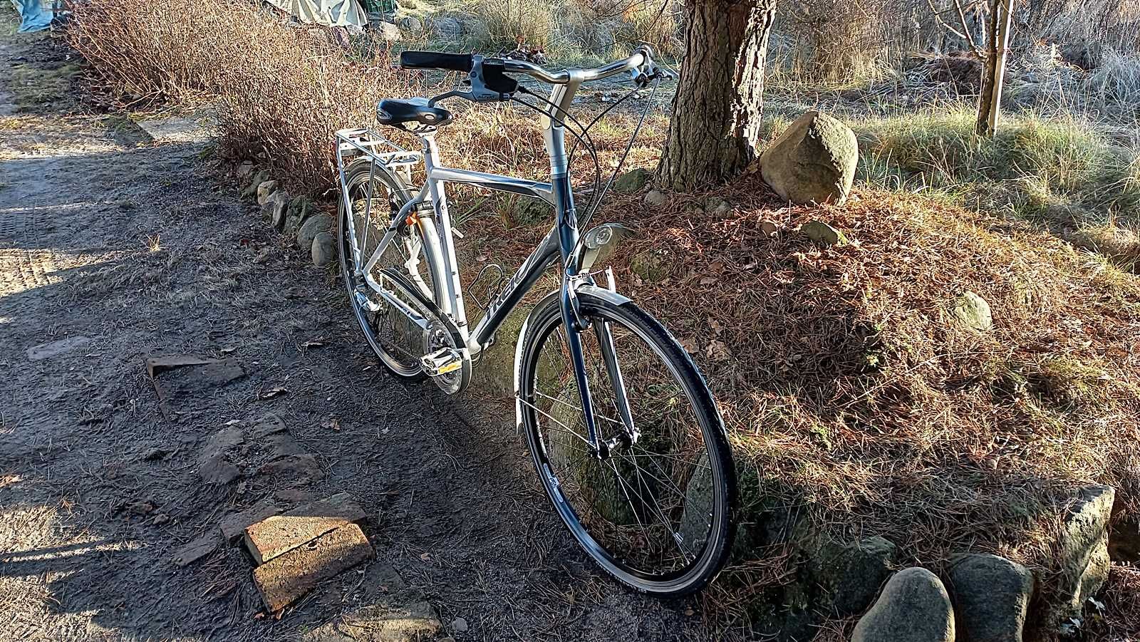 Alu Rower Miejski Męski Trek Navigator T500 SL 3x8 Deore Carbon 28