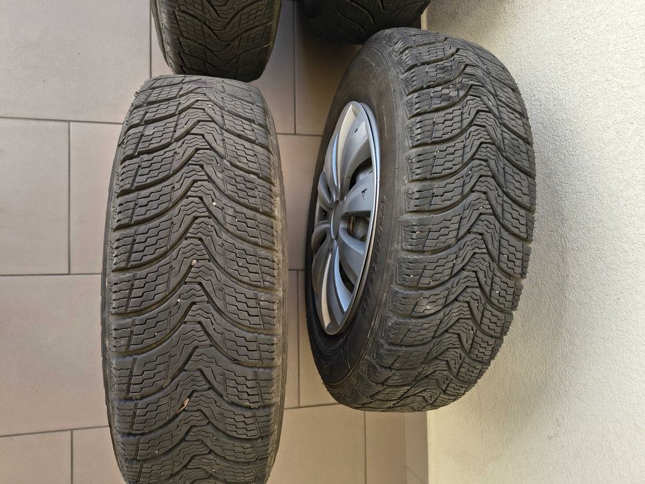 Зимова гума з дисками R14