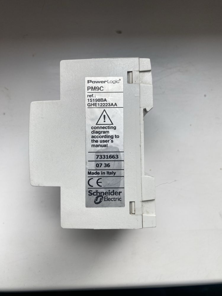 SCHNEIDER model PM9C Analizator/miernik  sieci  - Zdemontowany Sprawny