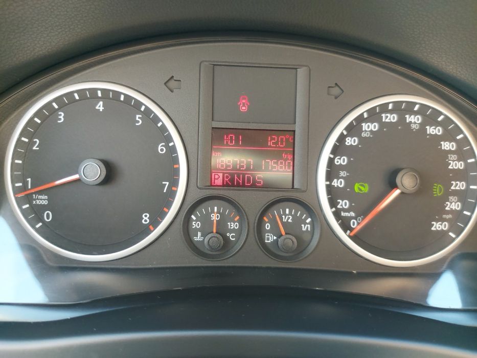 Volkswagen Tiguan. 2.0 бензин