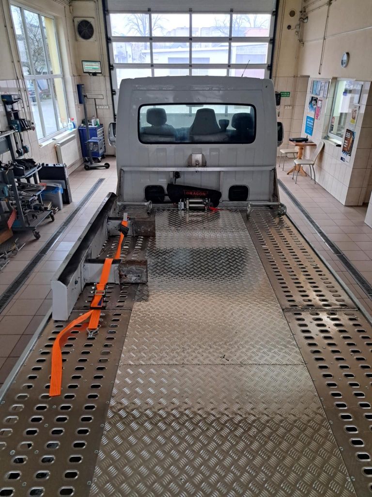 Wynajem auto-lawety