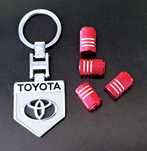 ** NOWY Breloczek TOYOTA + Nakrętki na wentyle czerwone komplet tuning