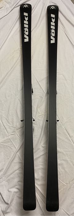 Skis Völkl Modelo P60 medida 1,78