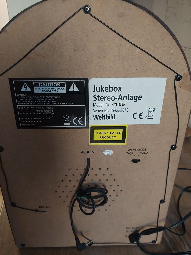 Szafa grająca Jukebox z CD, USB