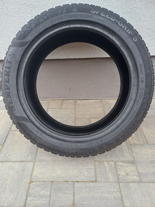 215/55R18 99V Semperit zimowe