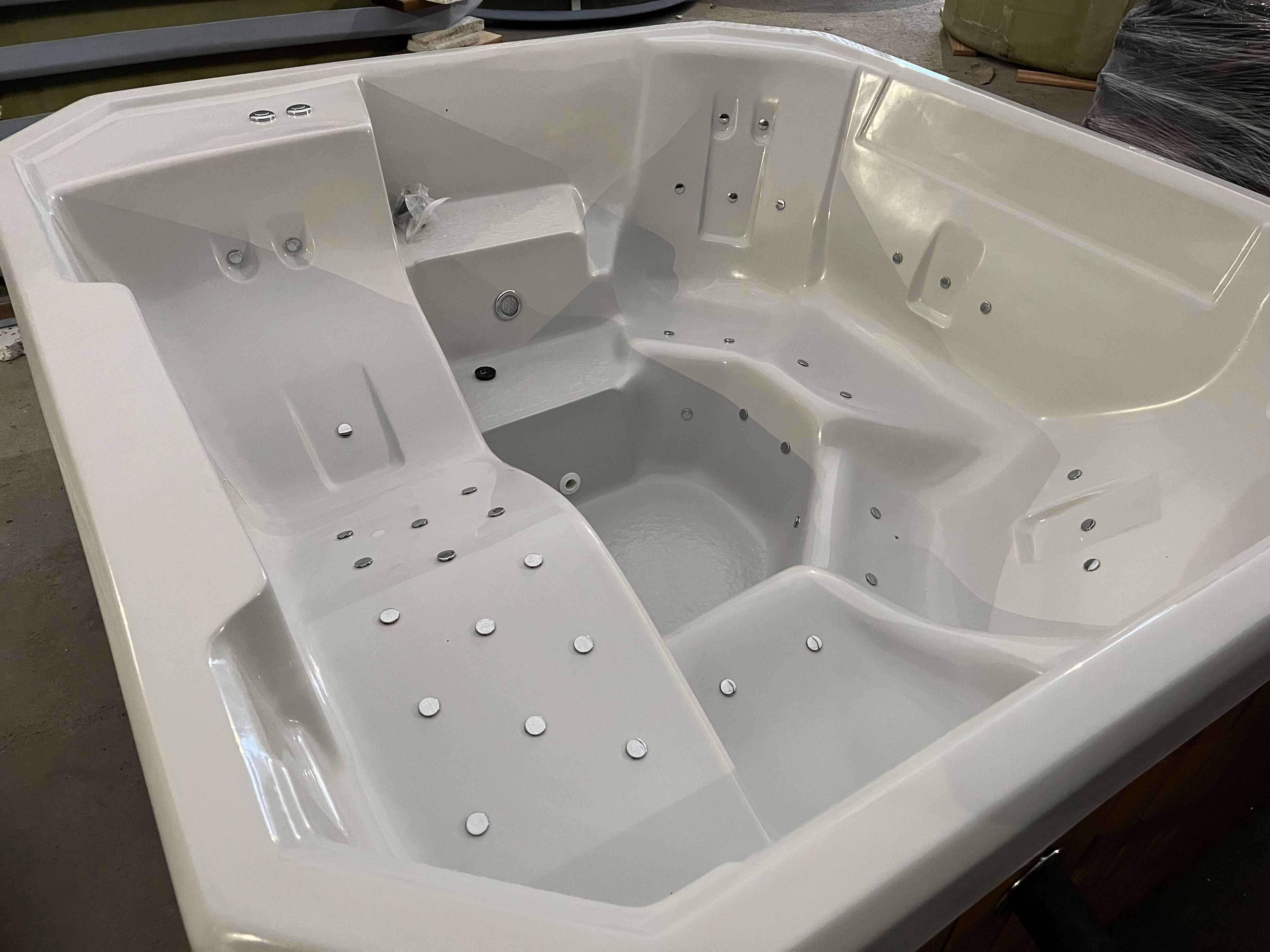 Ogrodowe nowe jacuzzi pełen zestaw hydromasaż pokrywa transport GRATIS