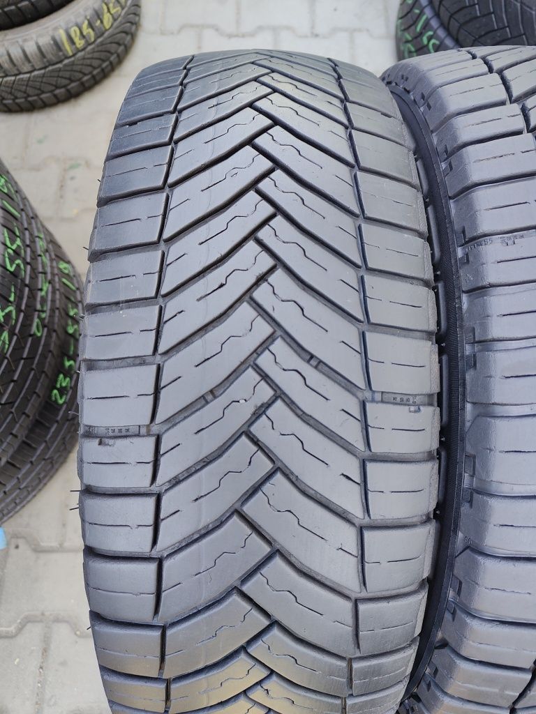 215/65/15C Michelin Agilis Cross Cliamte