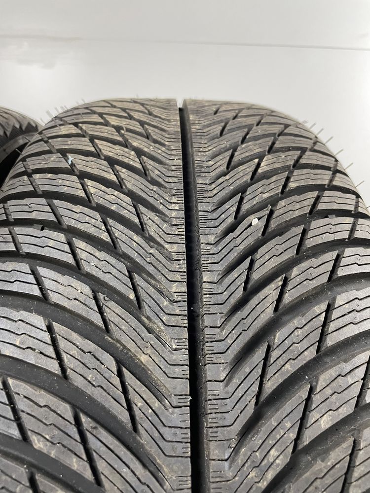 245/45R19 102V Michelin Pilot Alpin 5 AO KOMPLET
