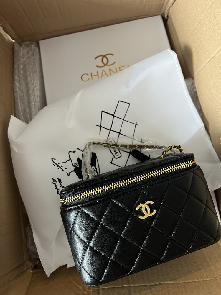 Сумка Chanel чемоданчик