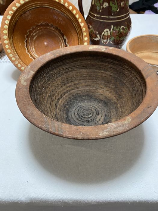 Старовинний глиняний посуд
