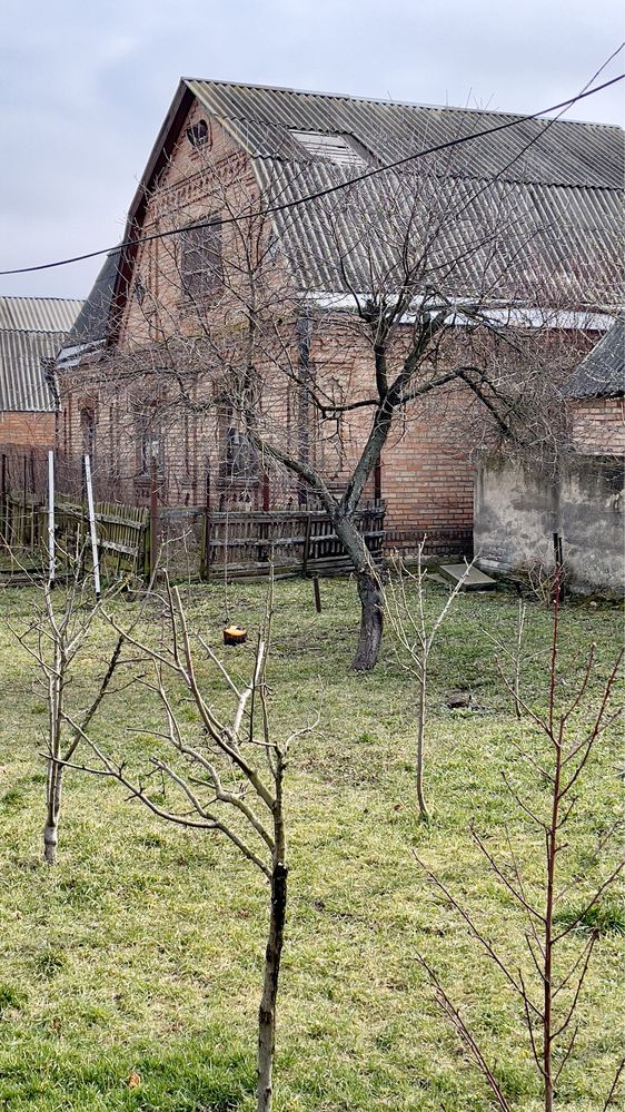 Продається коробка без внутрішніх робіт