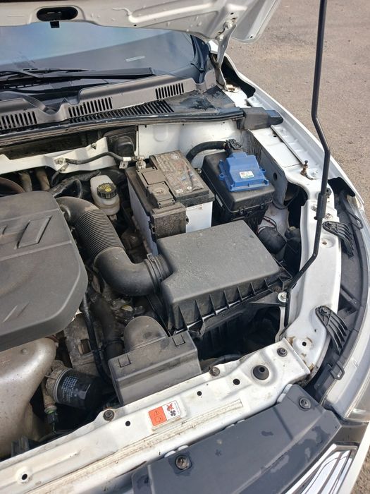 Автомобиль FAW B30. 2020 г.8200$