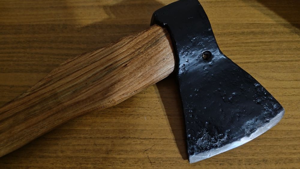 Средний коварный топор времён СССР