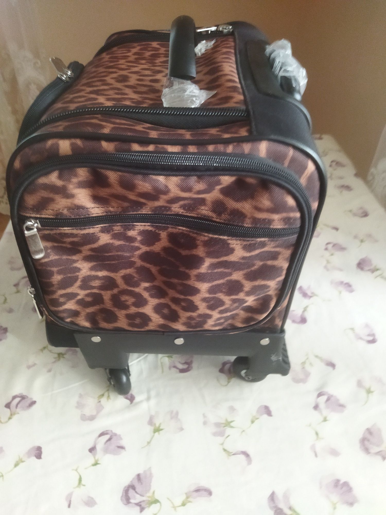 валіза жіноча lori greiner