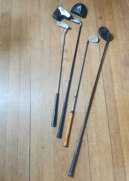 4 tacos de Golf, 2 sao Big Bertha