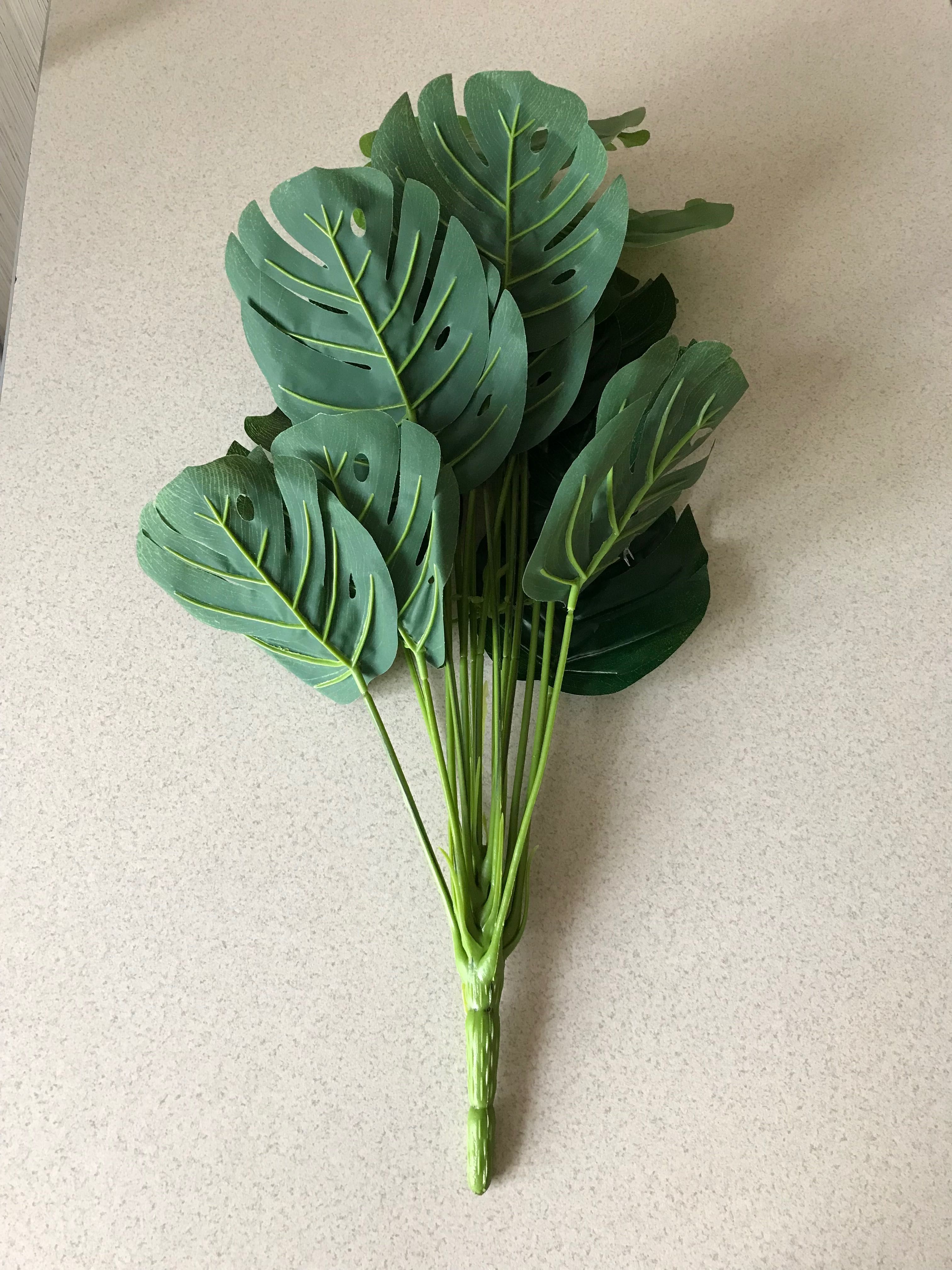 Sztuczny kwiat monstera