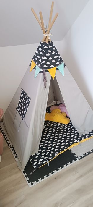 Namiot tipi ze stabilizatorem