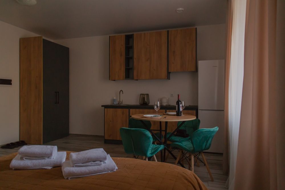 Квартира подобово та погодинно №16