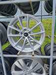 Audi A4 B9 alufelgi 17 cali 5x112 felgi aluminiowe Volkswagen Skoda Seat A3 8V 8Y A4 B8