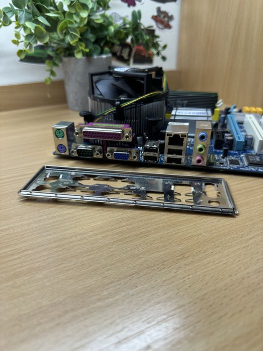 Płyta główna z procesorem + pamięć ram