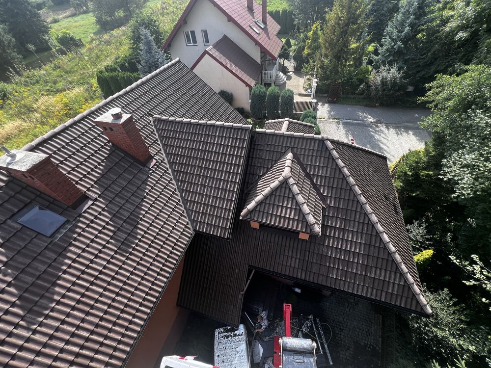 Mycie dachow i elewacji