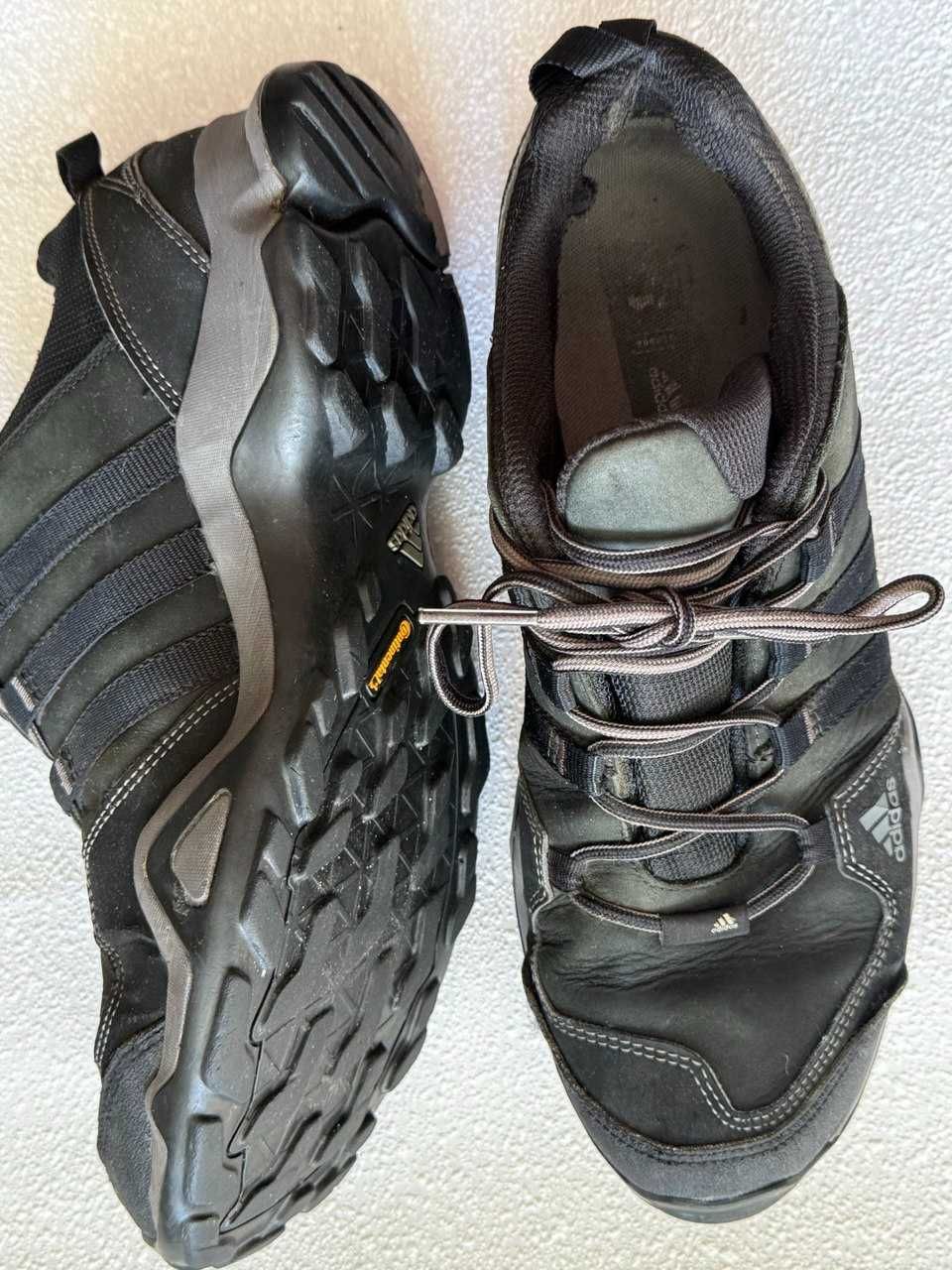 Adidas чоловічі кросівки