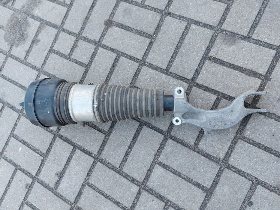 Audi A6 A7 C8 4K0 19r Amortyzator Pneumatyczny Przód