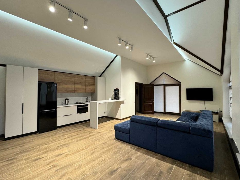 Будинок. Сокільники, вул.Успенська, 20 сот, гараж та гостьовий будинок