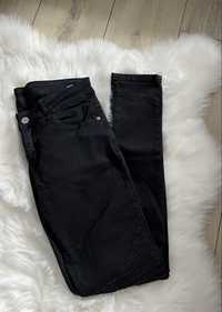 Czarne jeansy spodnie XS czarne spodnie jeansy slim fit