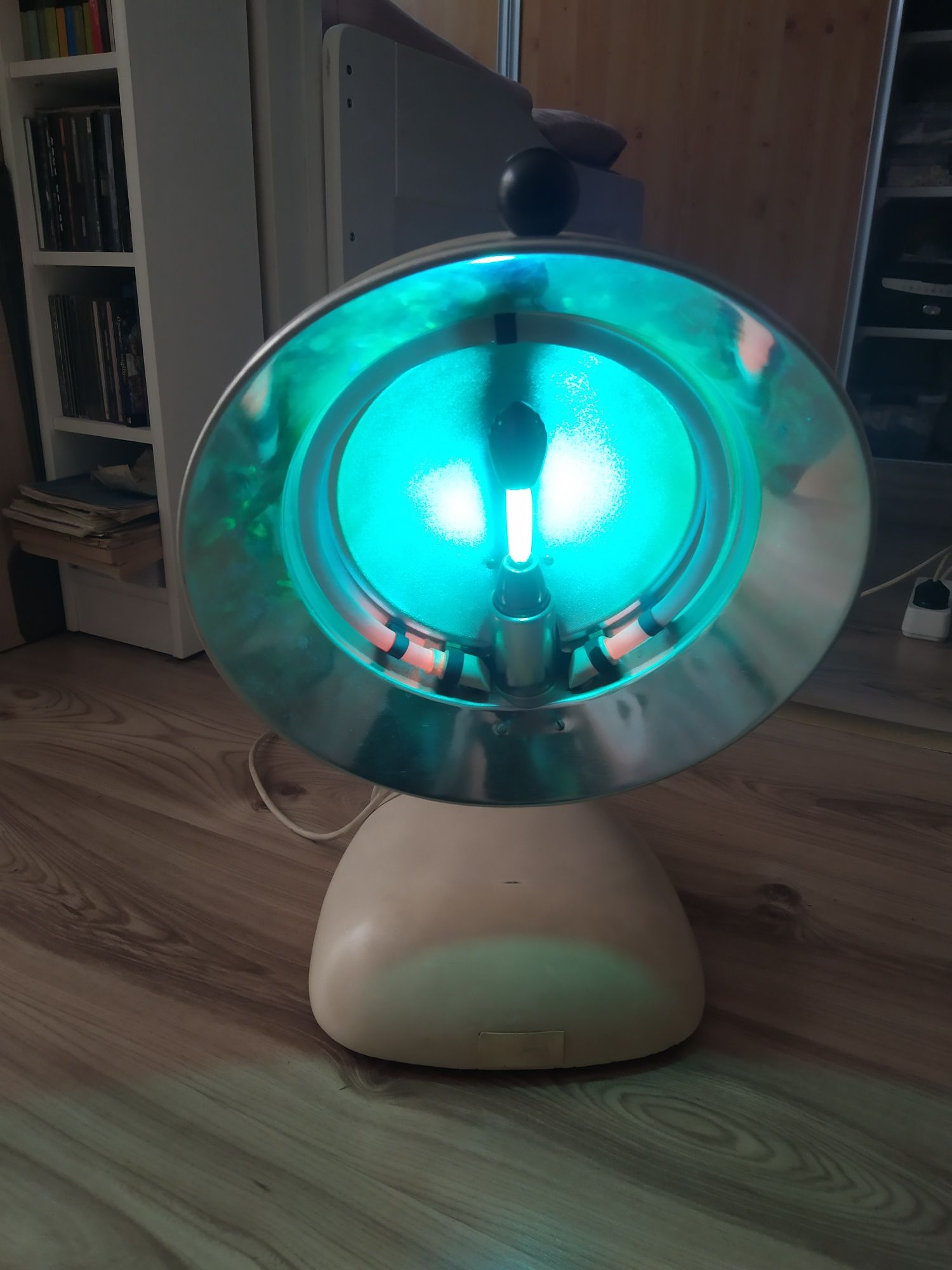 Lampa grzewcza/kwarcowa Famed z PRLu 100% sprawna Loft design