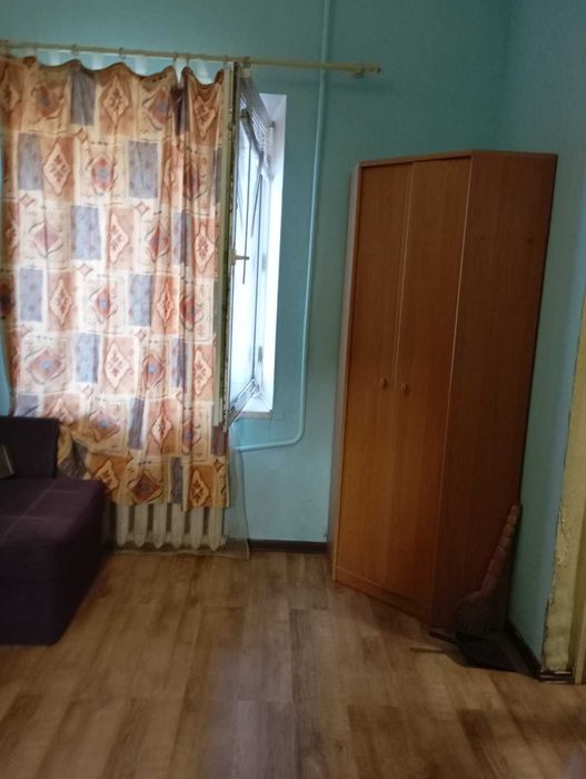 Продам 2 квартиру Центр Нежинская
