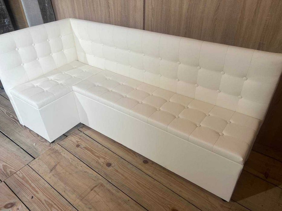 Кухонный уголок с открывными ящиками . Любые размеры и цвета оббивки.