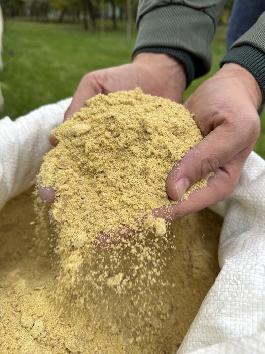 Макуха соєва фасована в мішках 30 кг. 44-45% протеїн.