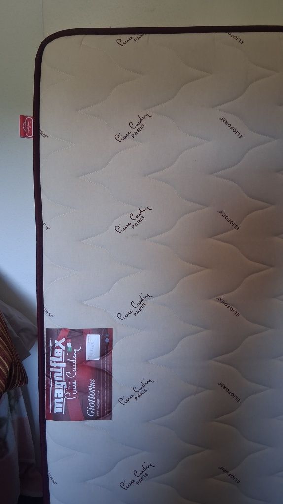 Colchão  magniflex italiano