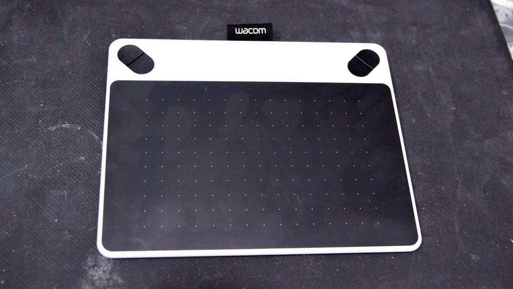 Графічний планшет Wacom Intuos Pen Tablet CTL-490