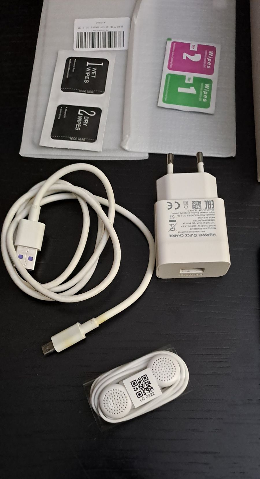 Huawei P Smart 2019 + Acessórios (com avaria)